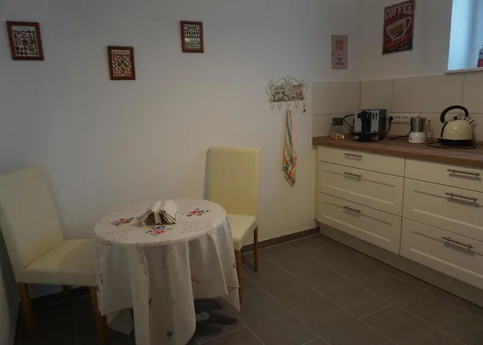 Ferienwohnung Udenheim 아파트 Udenheim